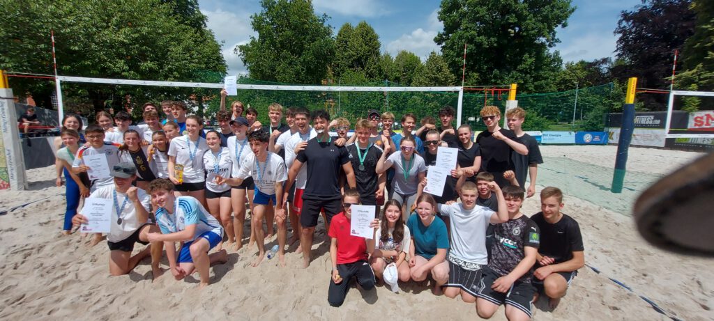 GiS-Teams erfolgreich im Beach-Volleyball